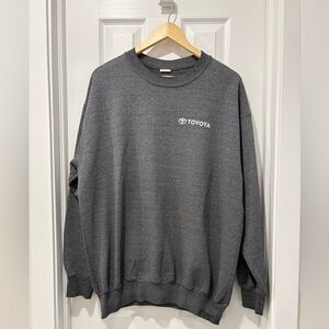 Vintage toyota Men's Gray Sweater size XL Crewneck